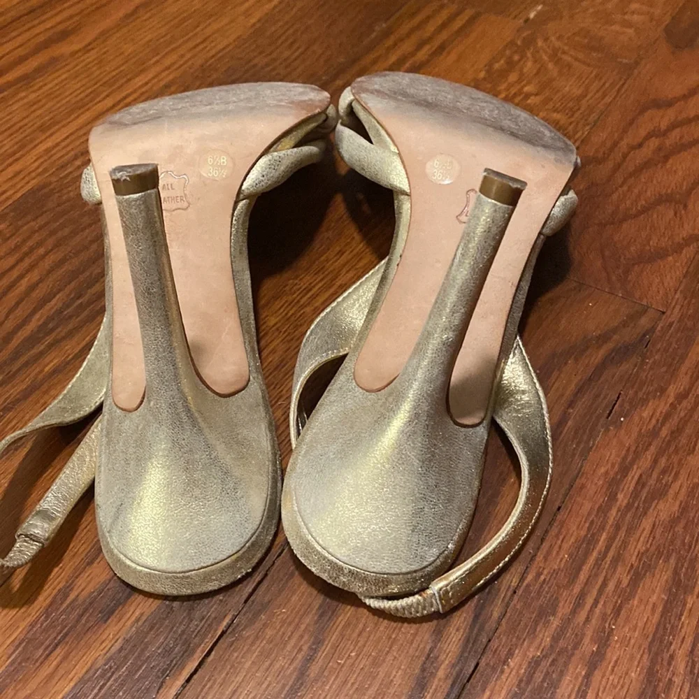BCBG Maxazaria Shoes - Picture 4 of 5